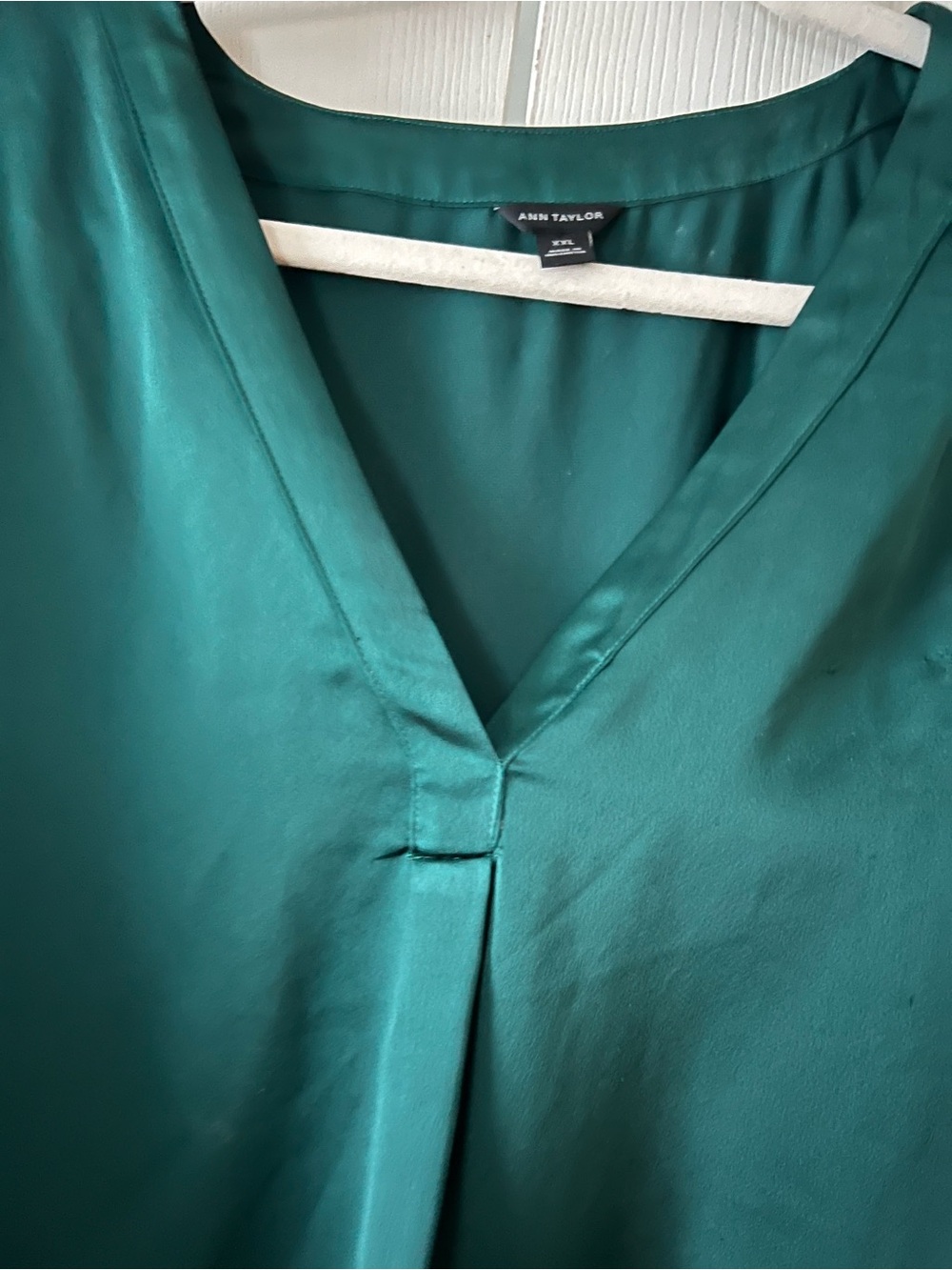 Ann Taylor Deep Green V-Neck Satin Blouse - Picture 2 of 5